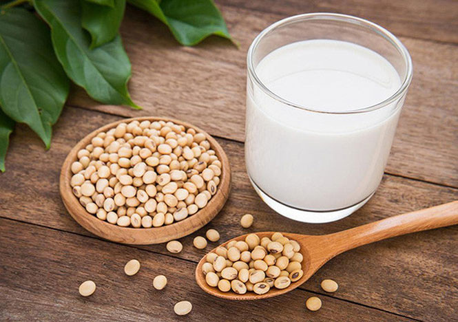 Sữa đậu nành và các chế phẩm cung cấp một lượng vừa đủ vitamin D