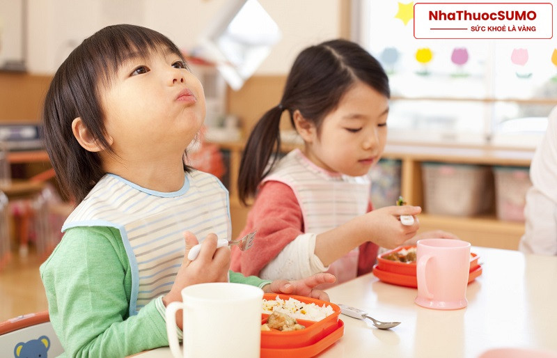 Sử dụng Upkid Extra sẽ giúp bé ăn ngon miệng và tăng cảm giác thèm ăn