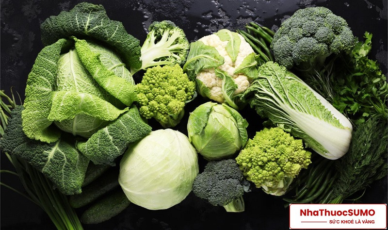 Trong rau xanh có chứa hàm lượng vitamin K khá cao cùng với các chất dinh dưỡng khác